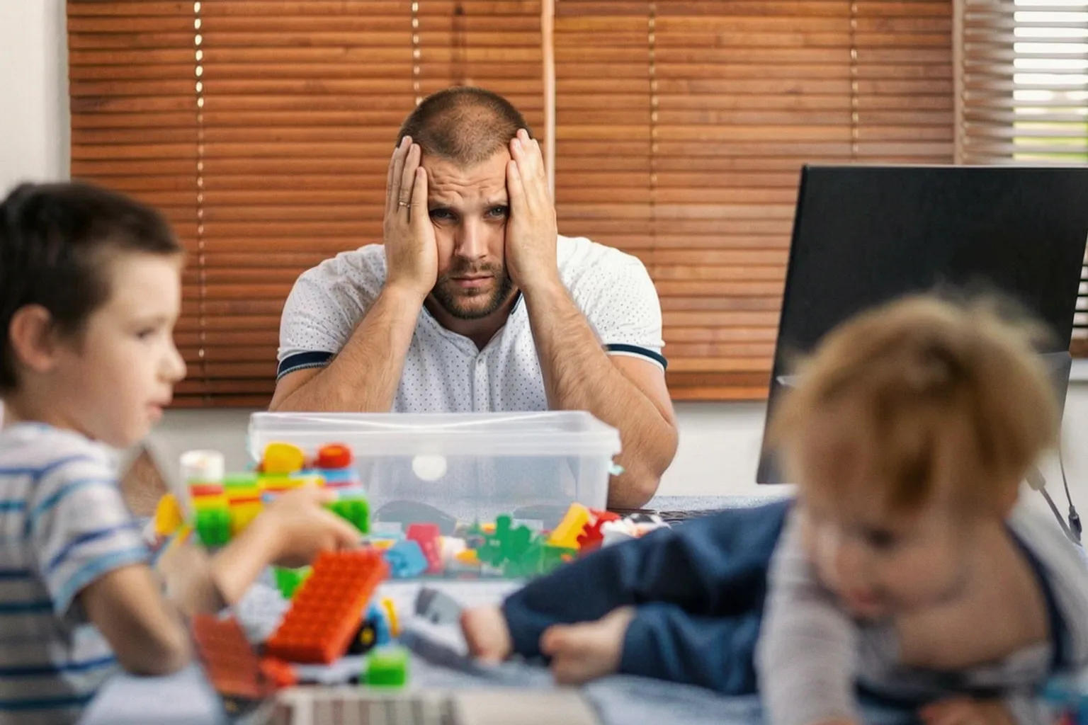 Burn-out parental : signes, causes et comment le repérer avant l'épuisement