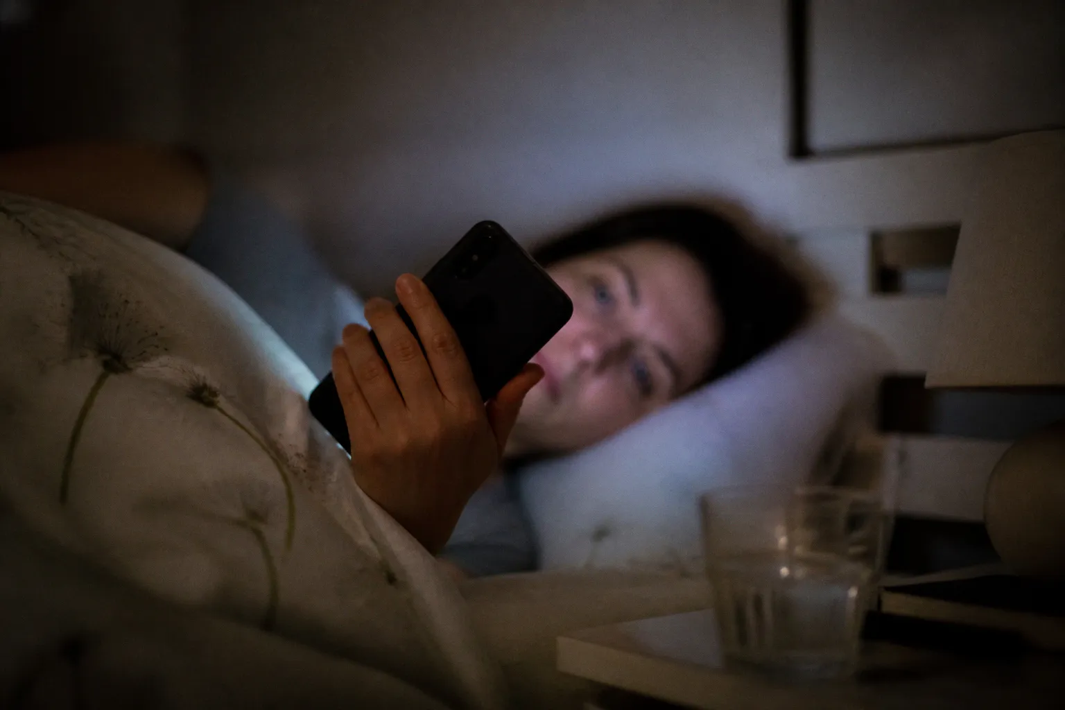 Écrans et alimentation émotionnelle : les vrais leviers de votre équilibre physique