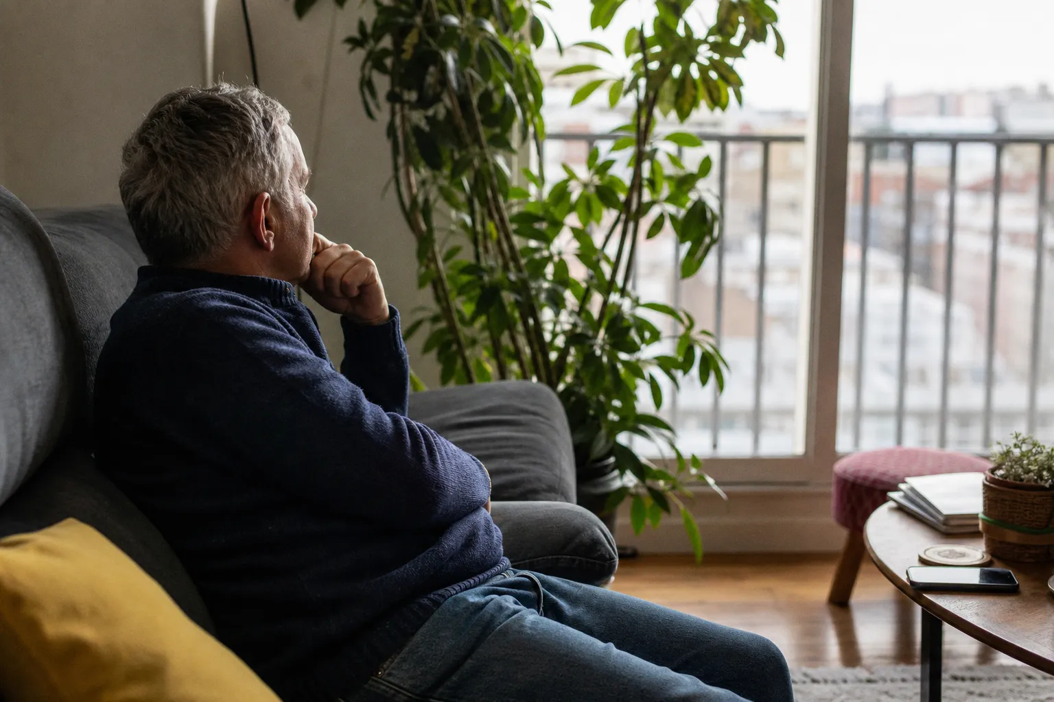 Pourquoi le temps semble s'accélérer avec l'âge et comment reprendre le contrôle