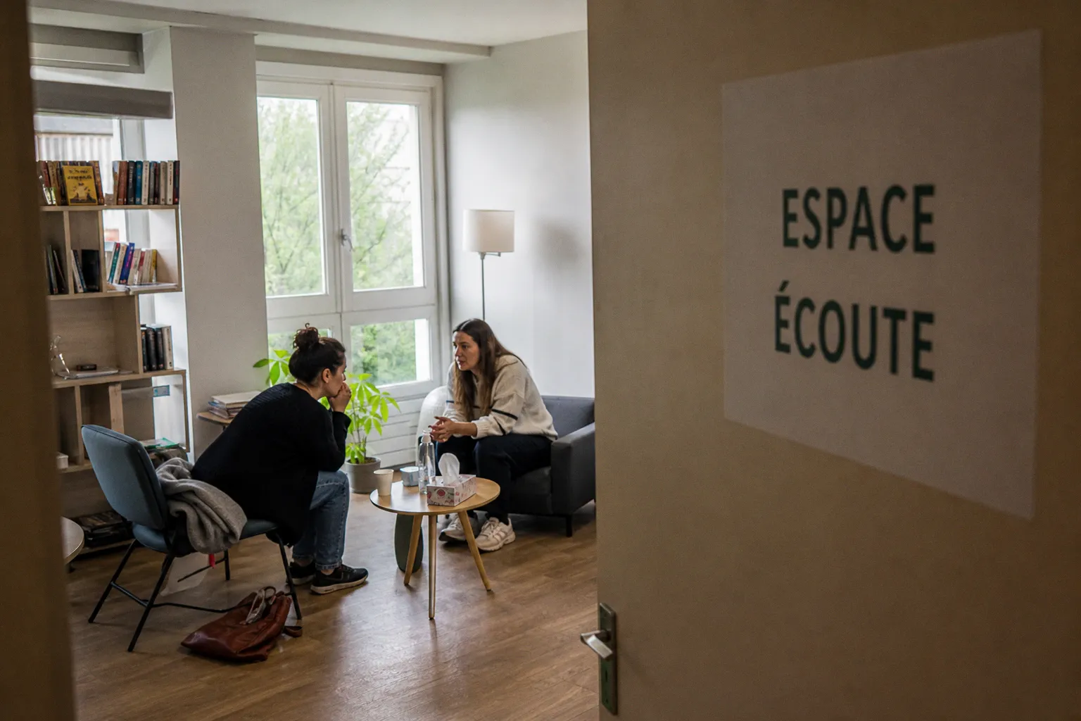 Santé mentale : comment une équipe mobile réduit l'épuisement des soignants