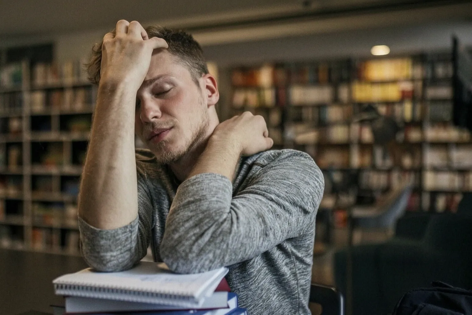 Théâtre, méditation et jeux : des solutions douces pour apaiser l'anxiété des adolescents